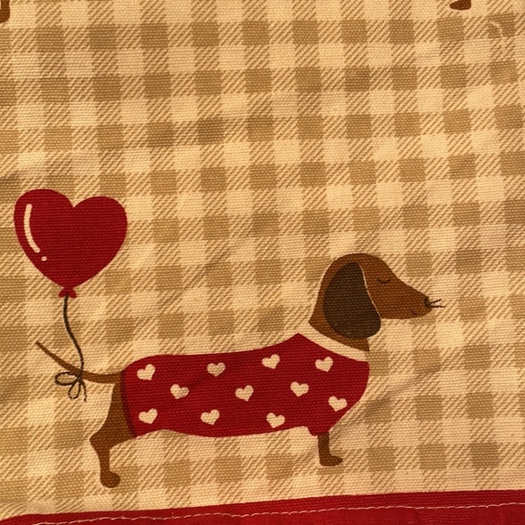 Set of kitchen towels one has Valentine’s Day Dachshund - Picture 2 of 6